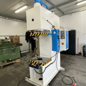 PRASA HYDRAULICZNA WMW PYE 25 S1