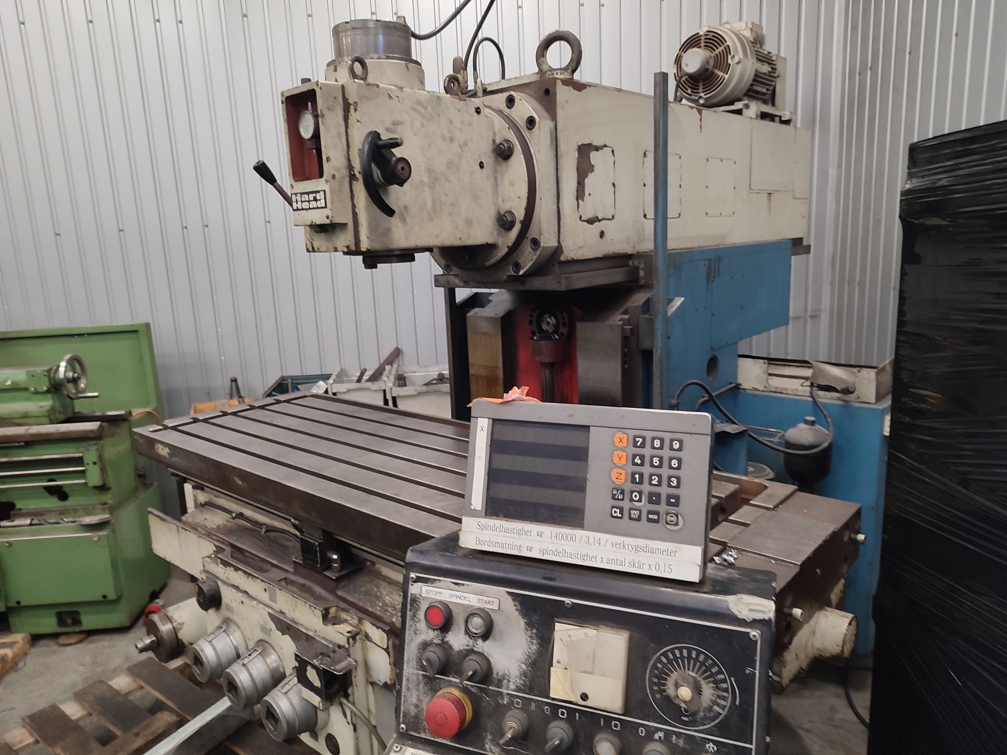 FREZARKA UNIWERSALNA TOS KURIM FGS 63 B - obrazek 3