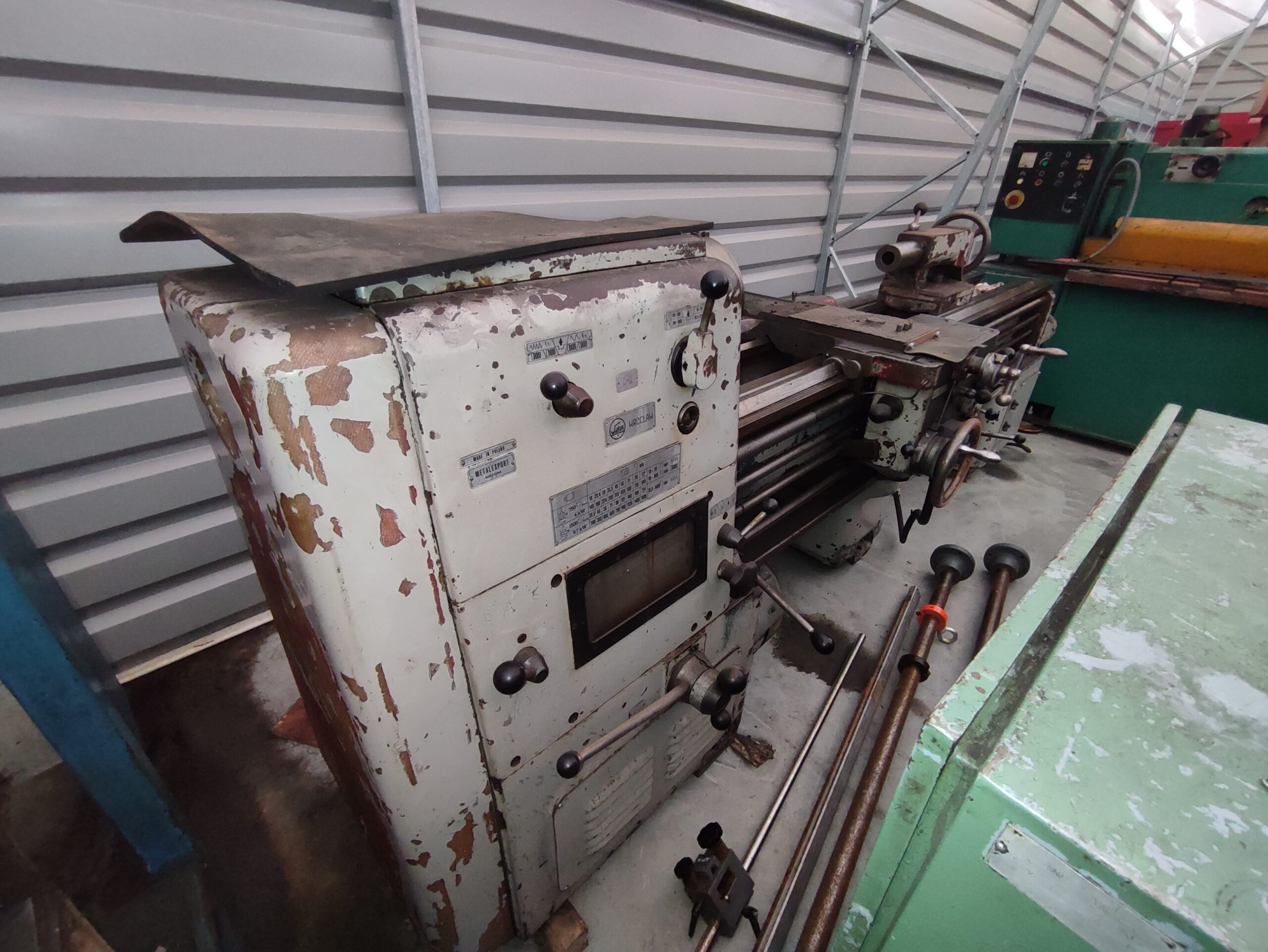 TOKARKA UNIWERSALNA TUD40 x 2000 - obrazek 3