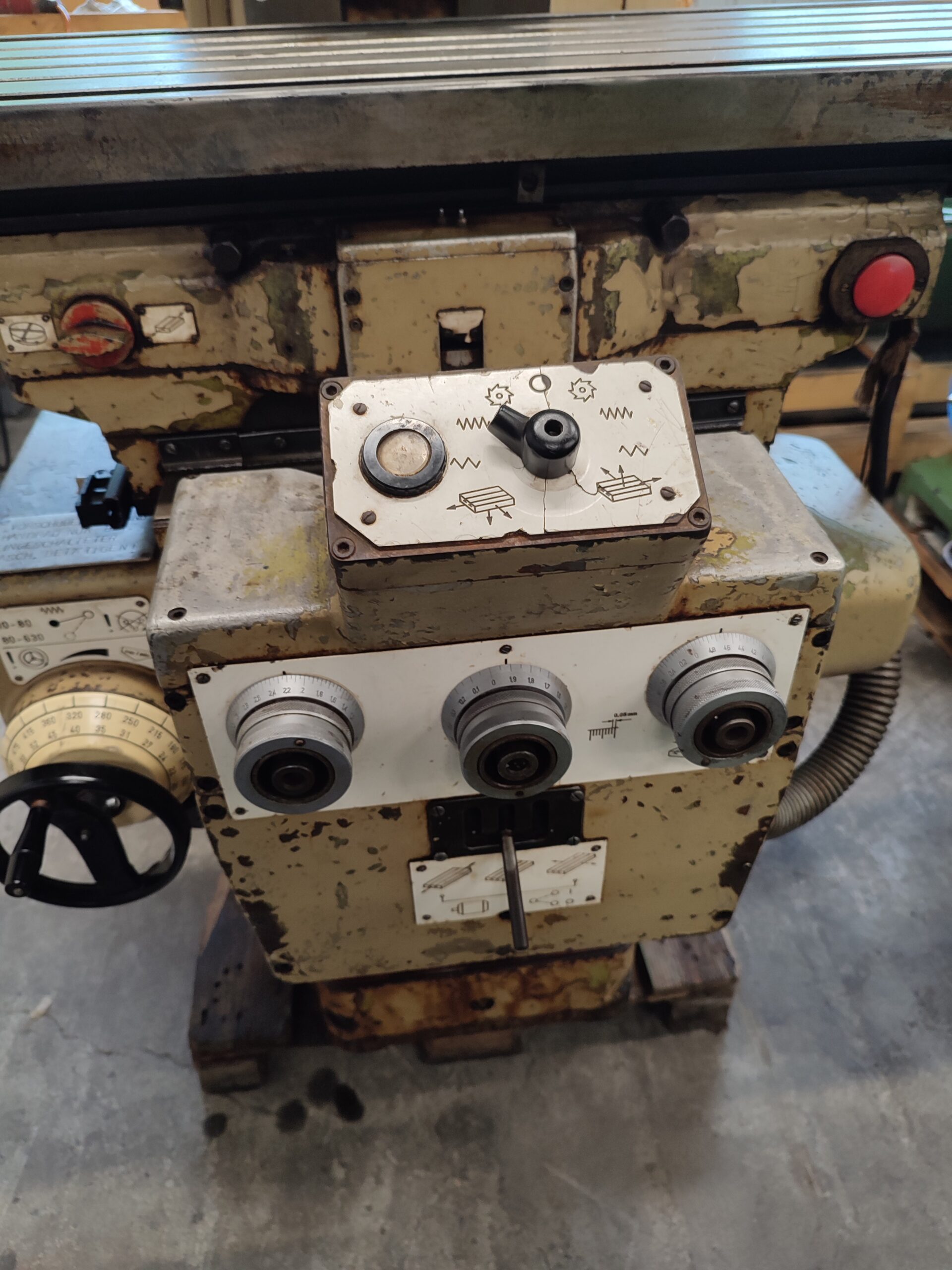 FREZARKA UNIWERSALNA WMW HECKERT FU 250 x 1000 - obrazek 3
