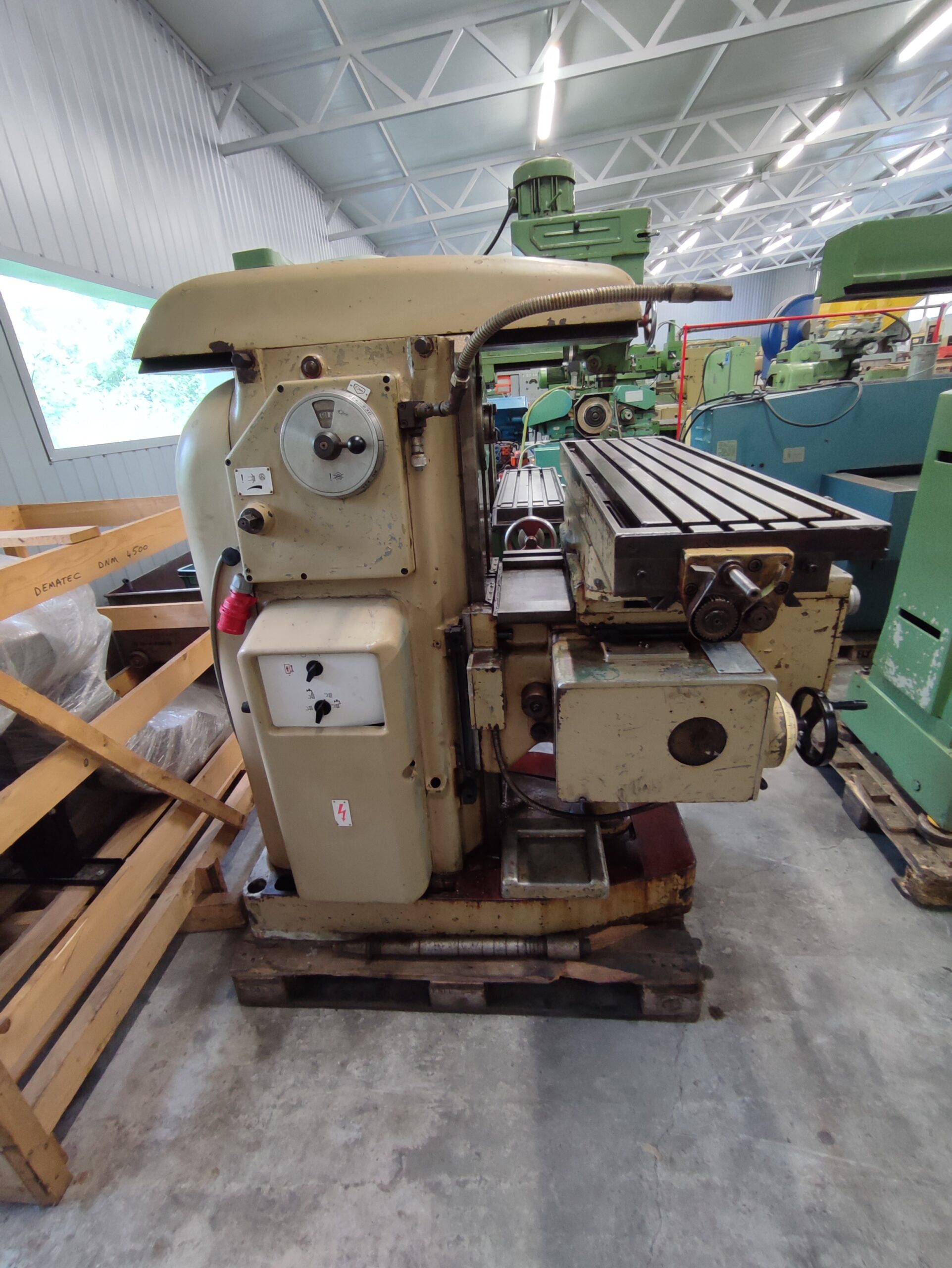 FREZARKA UNIWERSALNA WMW HECKERT FU 250 x 1000 - obrazek 5