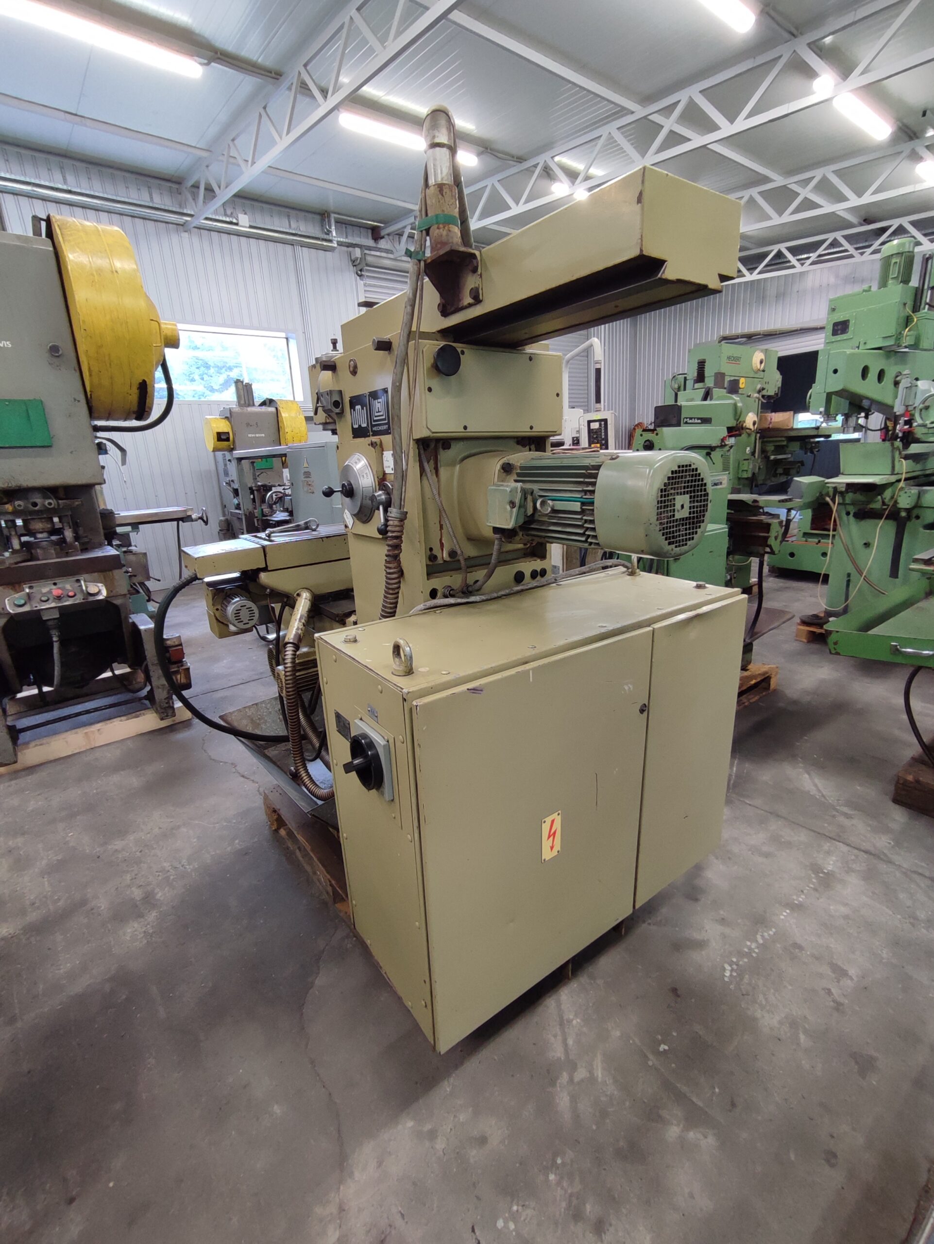 FREZARKA UNIWERSALNA WMW HECKERT FU250x1000/2 - obrazek 4