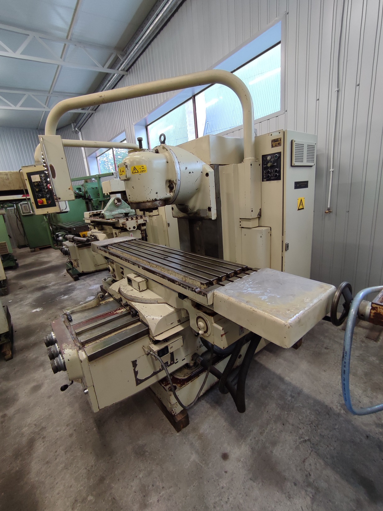 FREZARKA UNIWERSALNA WMW HECKERT FU 400 E - obrazek 3