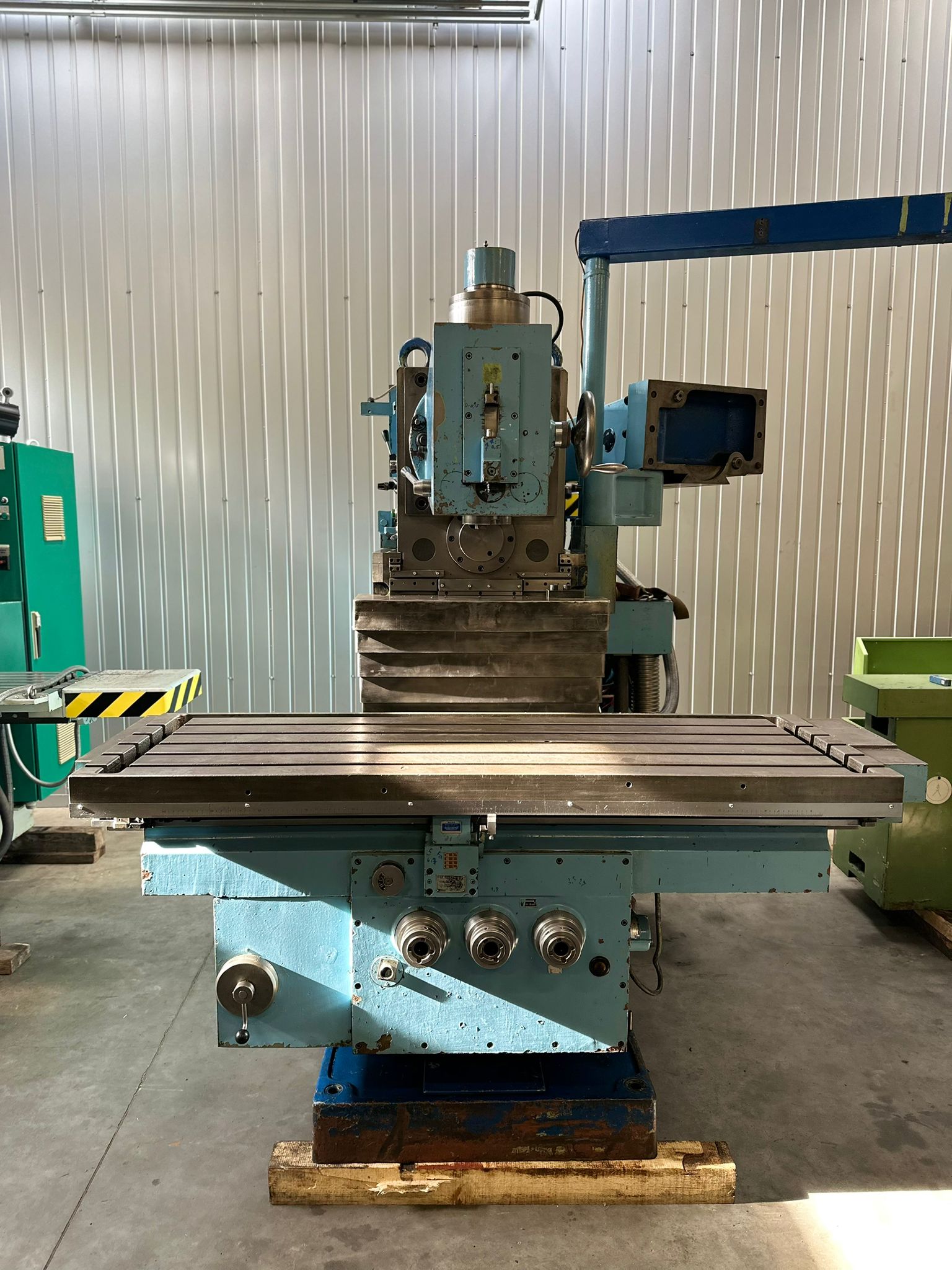 FREZARKA UNIWERSALNA TOS KURIM FGS 50 - obrazek 2
