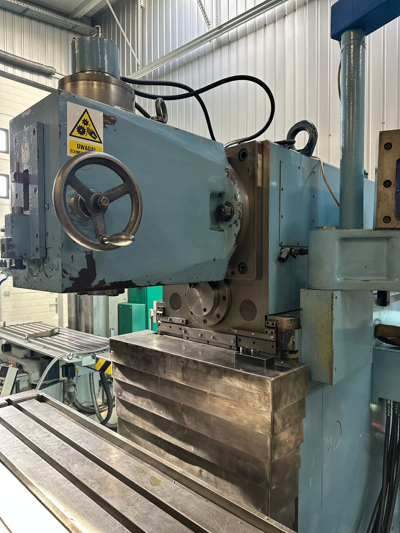 FREZARKA UNIWERSALNA TOS KURIM FGS 50 - obrazek 9