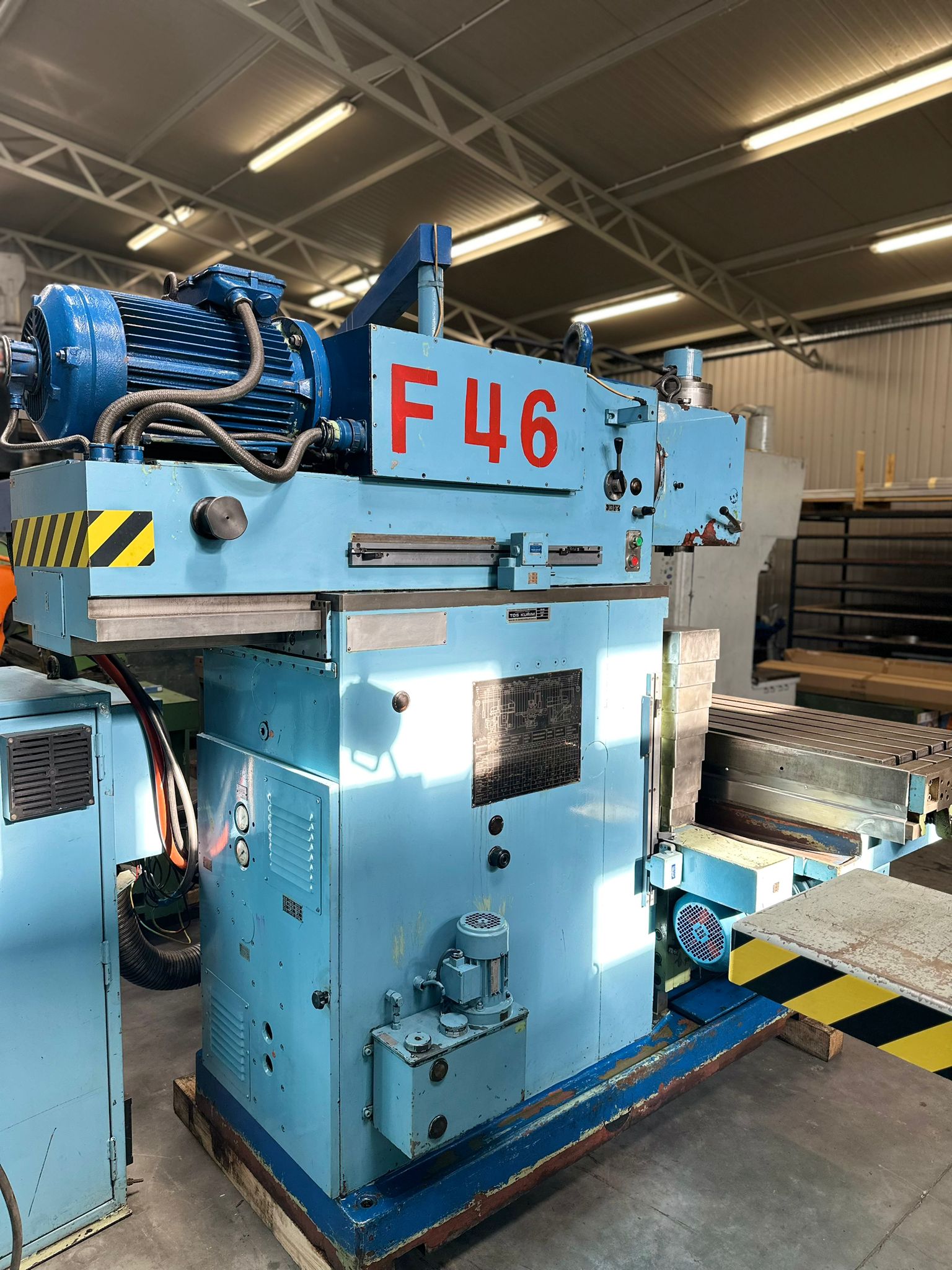 FREZARKA UNIWERSALNA TOS KURIM FGS 50 - obrazek 10