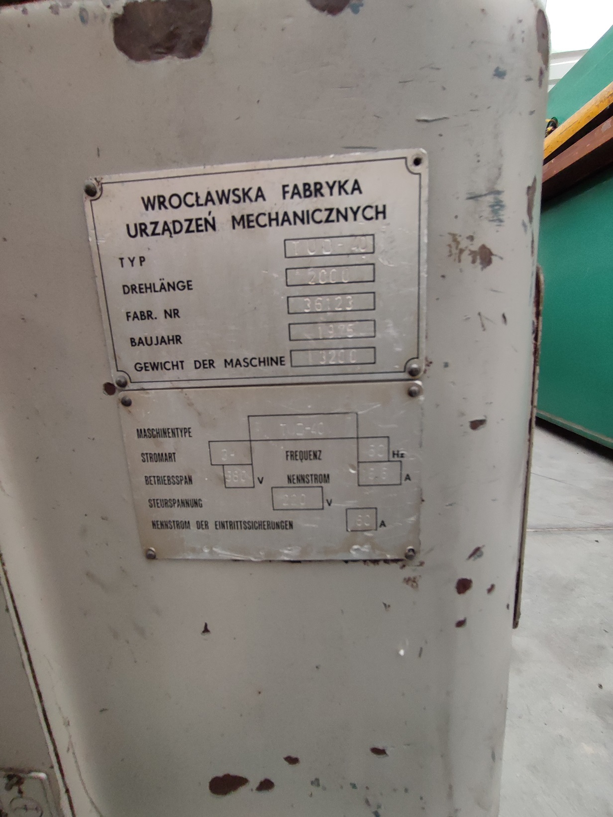 TOKARKA UNIWERSALNA TUD40 x 2000 - obrazek 4