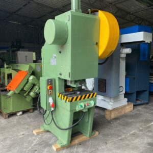 PRASA MIMOŚRODOWA STANKO KD2126E 40 TON