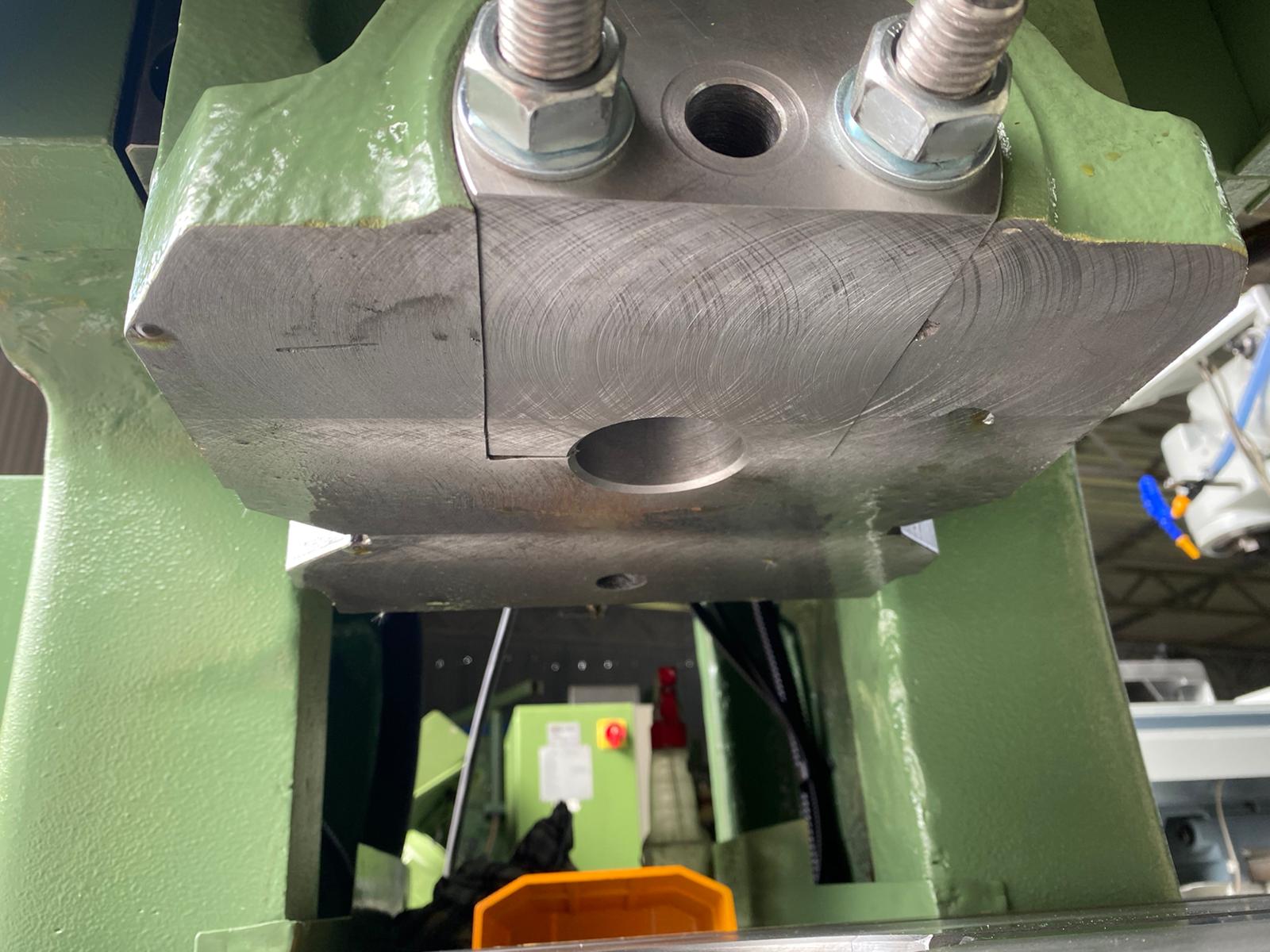 PRASA MIMOŚRODOWA STANKO KD2126E 40 TON - obrazek 5