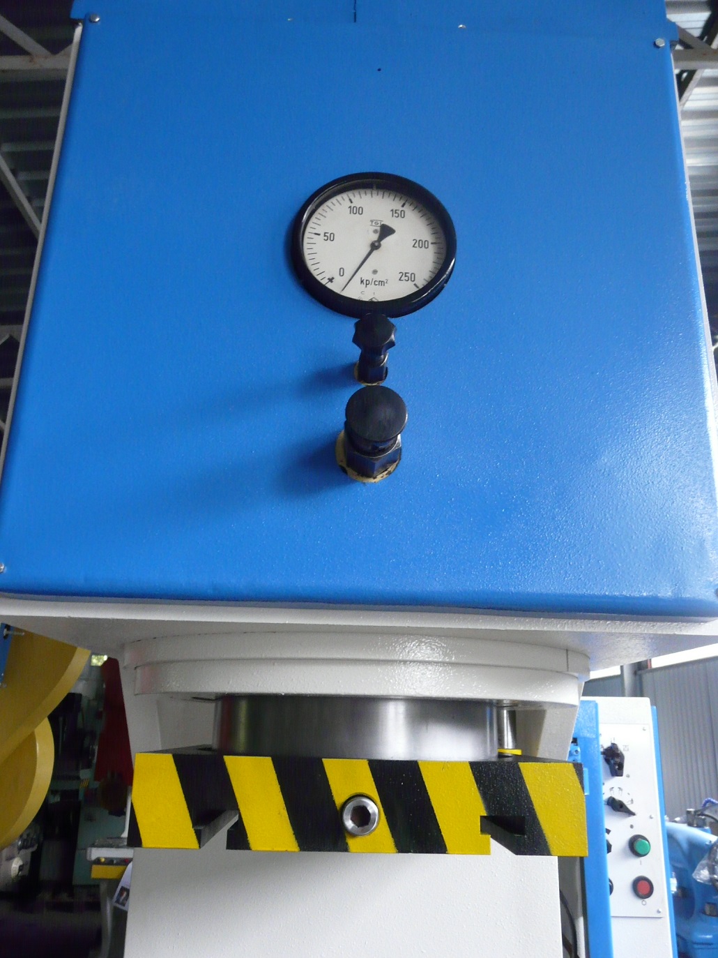 PRASA HYDRAULICZNA WMW PYE 250 S - obrazek 9