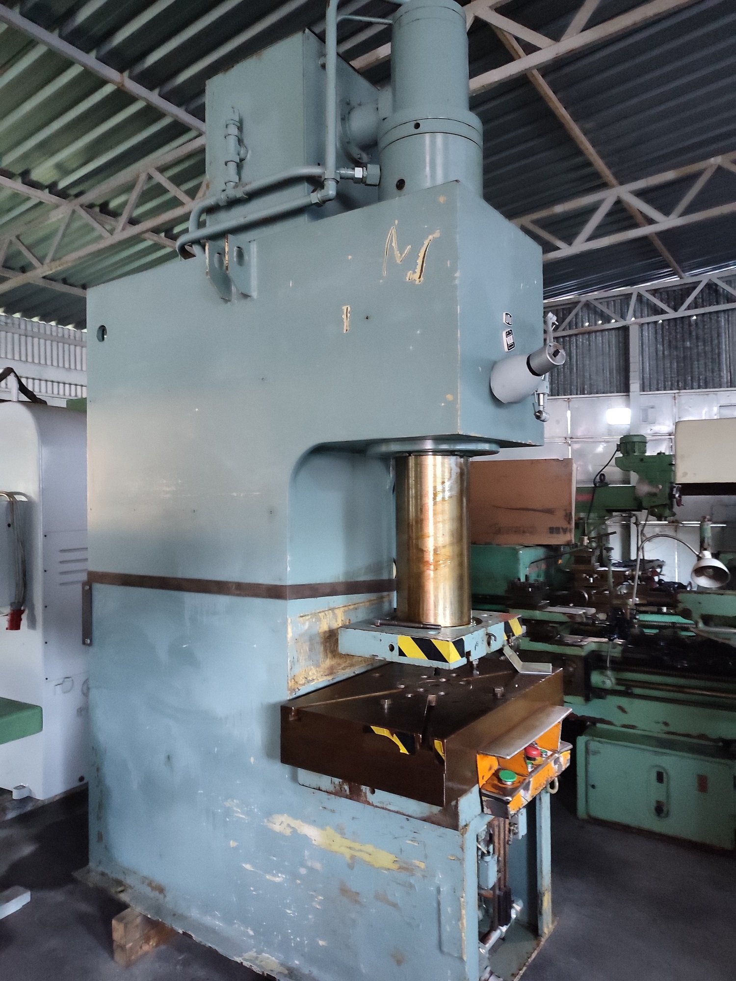 PRASA HYDRAULICZNA WMW PYE 100 SS