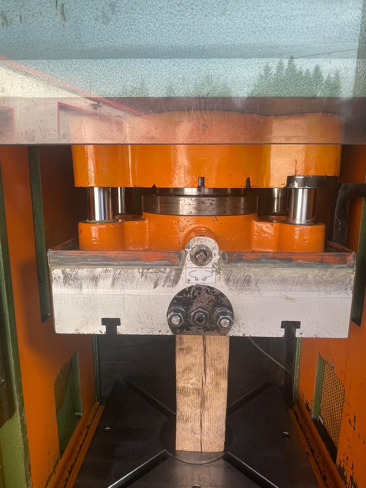 Prasa Hydrauliczna Hans Schoen SH 40 - obrazek 4
